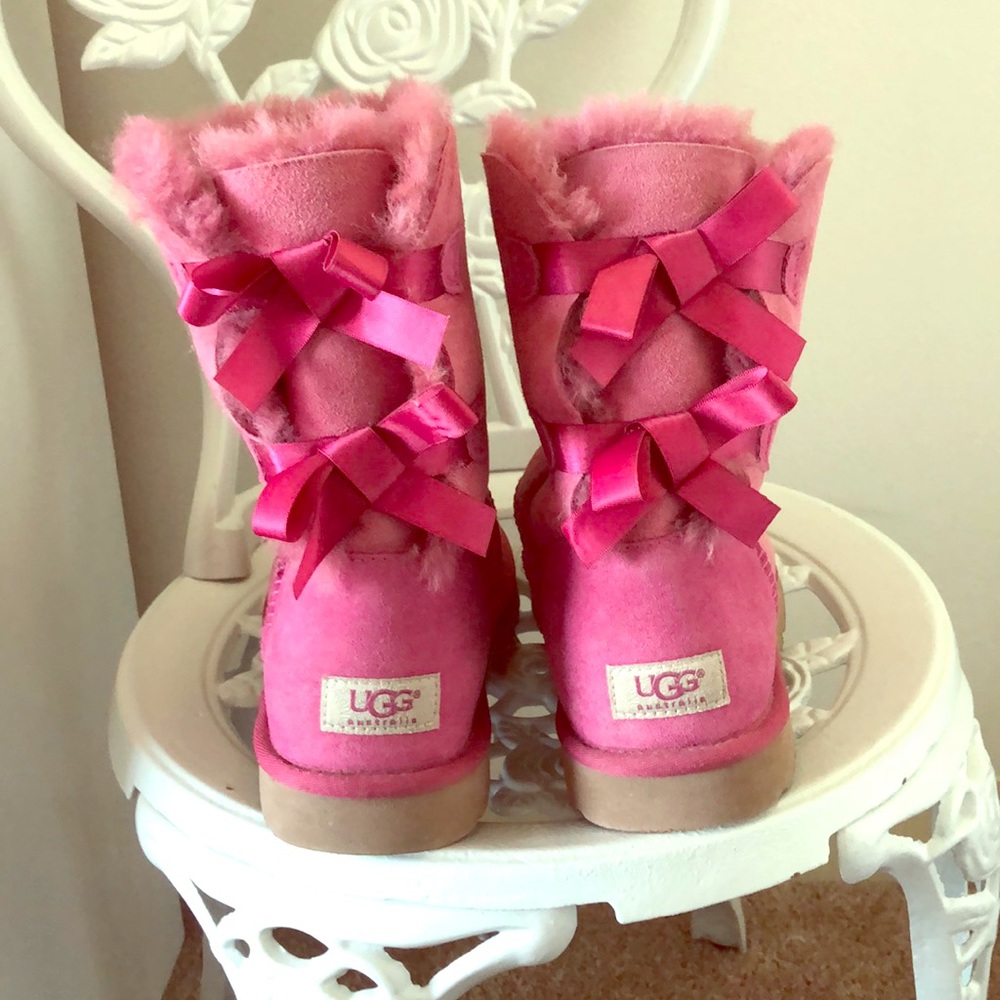 Pink Bailey Bow Uggs Size 10